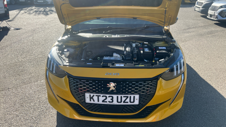 Peugeot 208 1.2 PureTech 100 GT 5dr EAT8 Petrol Hatchback